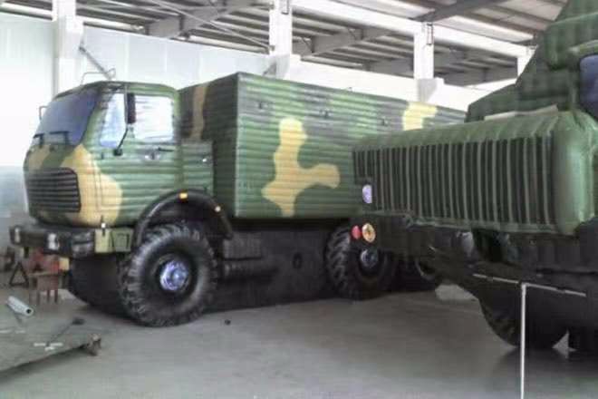 张家界大型军事车